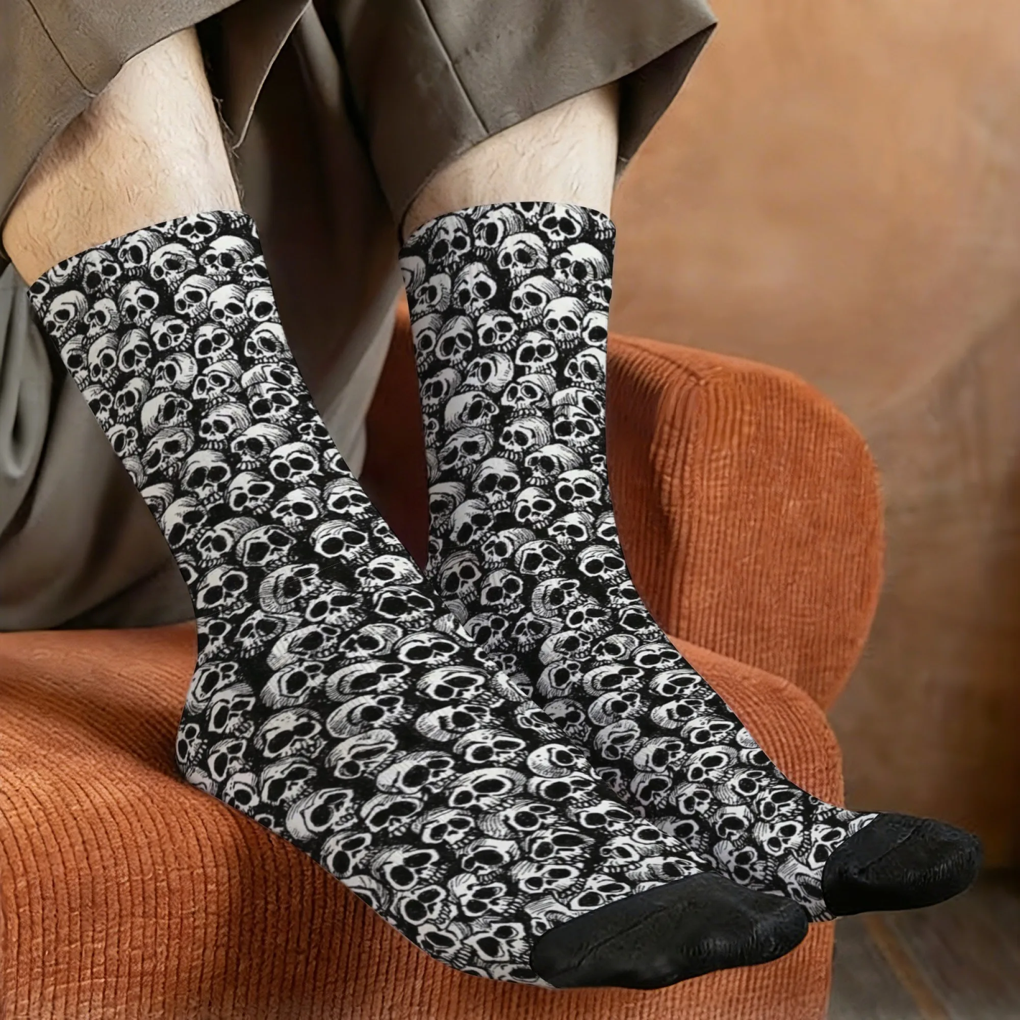 Dark Skull Socks Soft Comfortable Snug Fitting Men's Socks Outdoor Sports Cycling Wild Funny Novel Harajuku Compression Socks