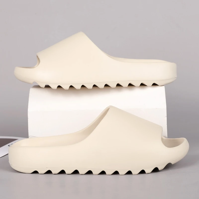 

2025 Легкая домашняя повседневная обувь из ЭВА на мягкой подошве с инновационным дизайном, мужские тапочки, высококачественные эксклюзивные брендовые шлепанцы на складе