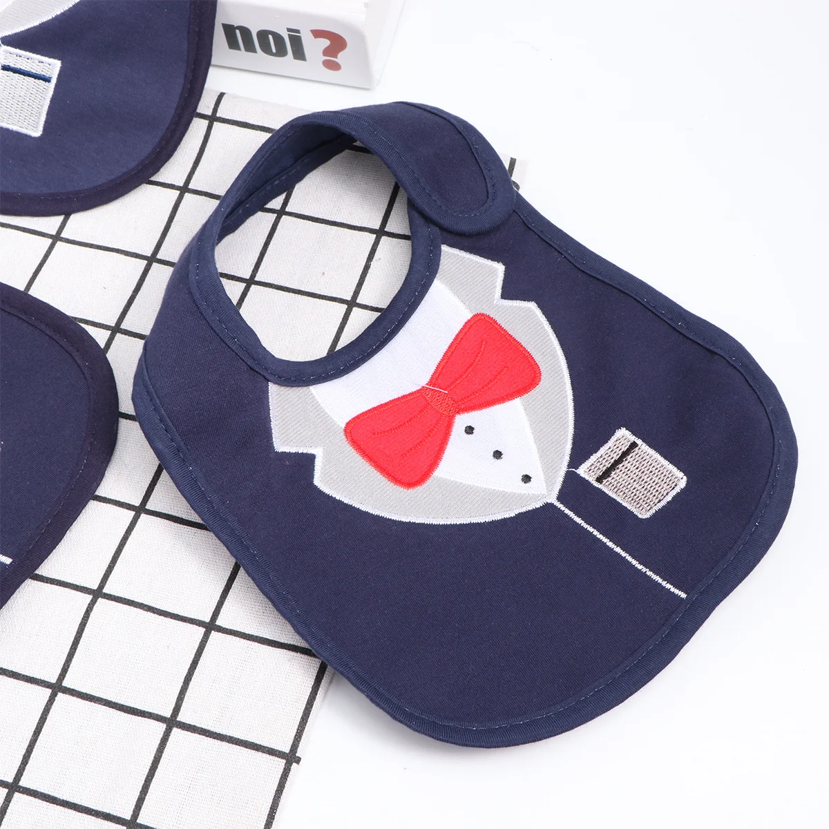 ผ้ากันเปื้อนเด็กกันน้ำ 3 ชิ้น ผ้าฝ้ายเนื้อนุ่ม ซึมซับน้ำลาย ลายการ์ตูน สำหรับเด็กทารก ป้องกันน้ำลายเลอะขณะกินอาหาร