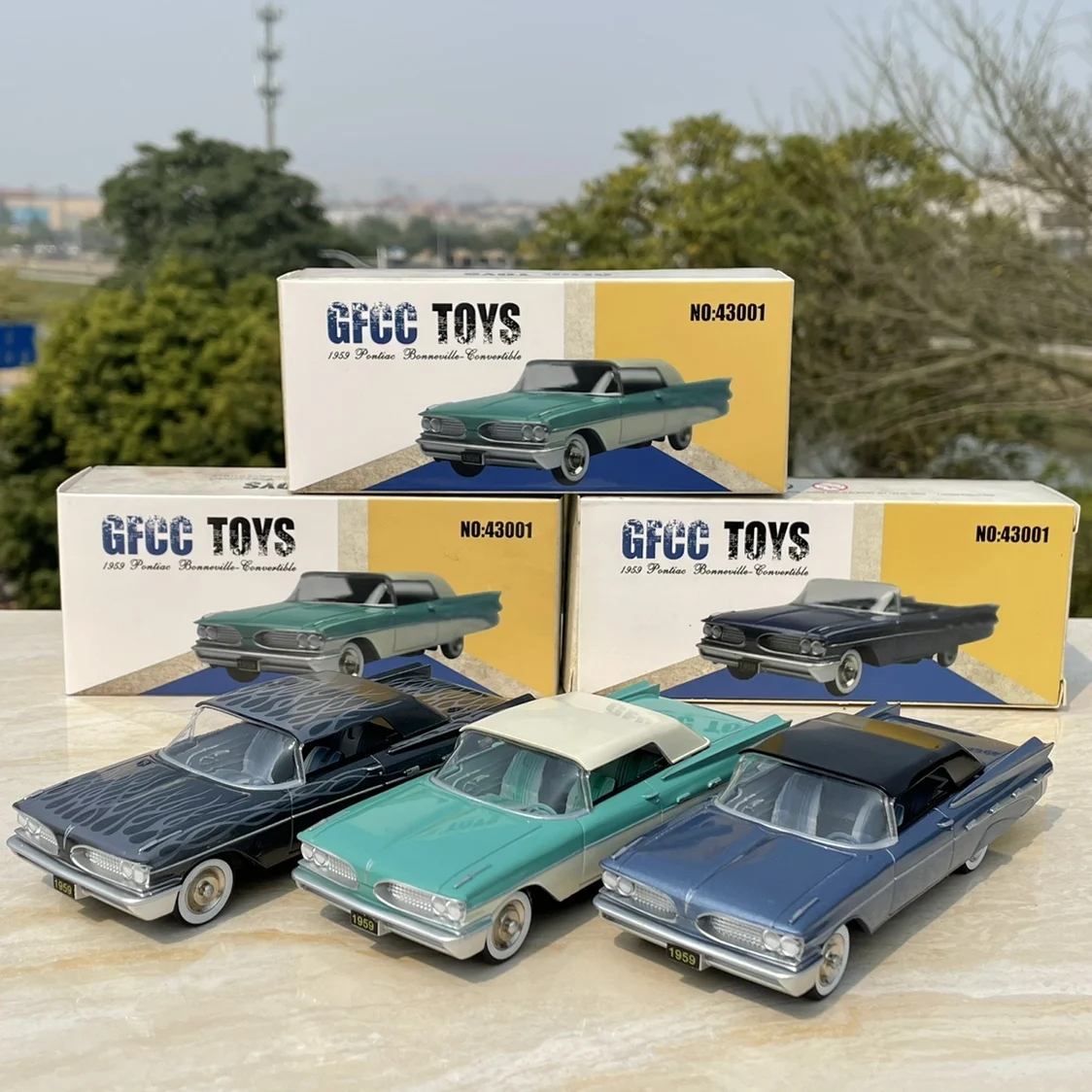 ของเล่น gfcc 1:43โมเดลรถยนต์โลหะผสม Pontiac