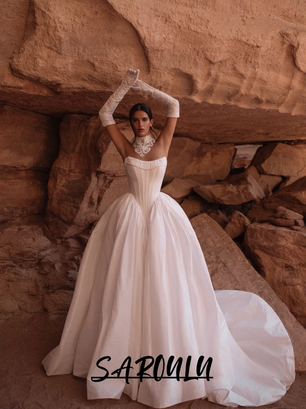 Destination Wedding Dress Strapless Corset Ball Gown Puffy Satin Skirt High Neck Lace Collar For Outdoor Photoshoot Customized