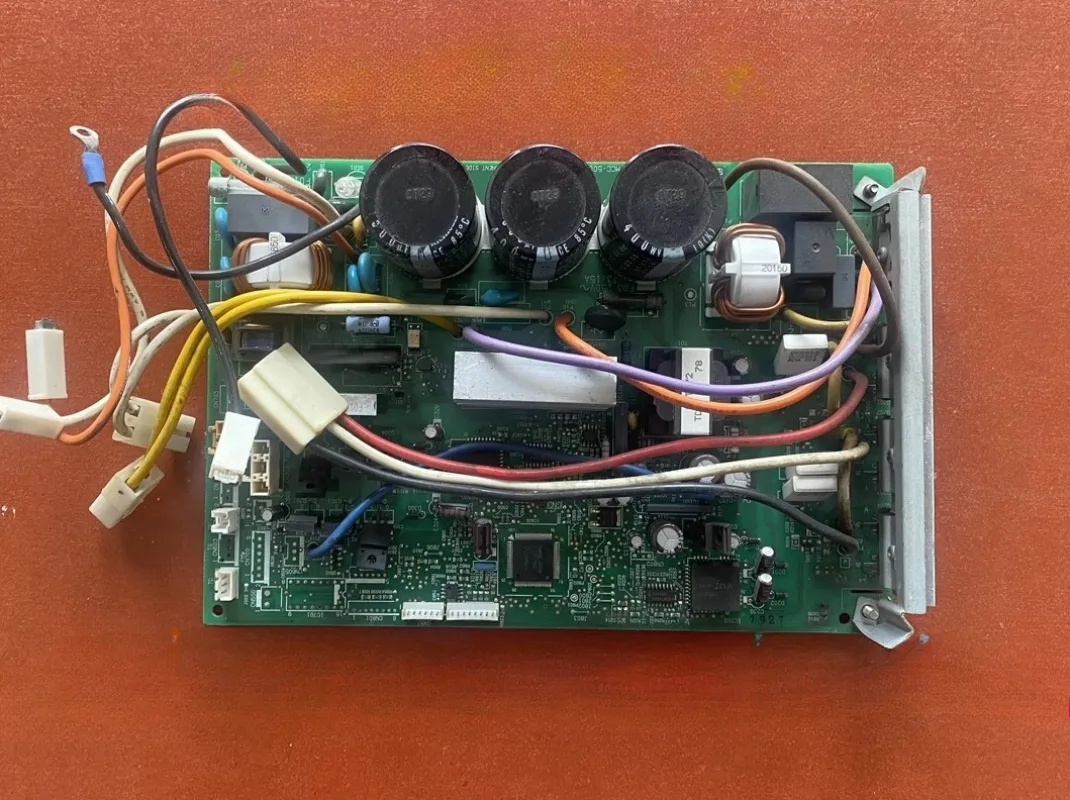 

Suitable for Toshiba Air Conditioner Hanging MCC-5009-04 03 Frequency Converter Board