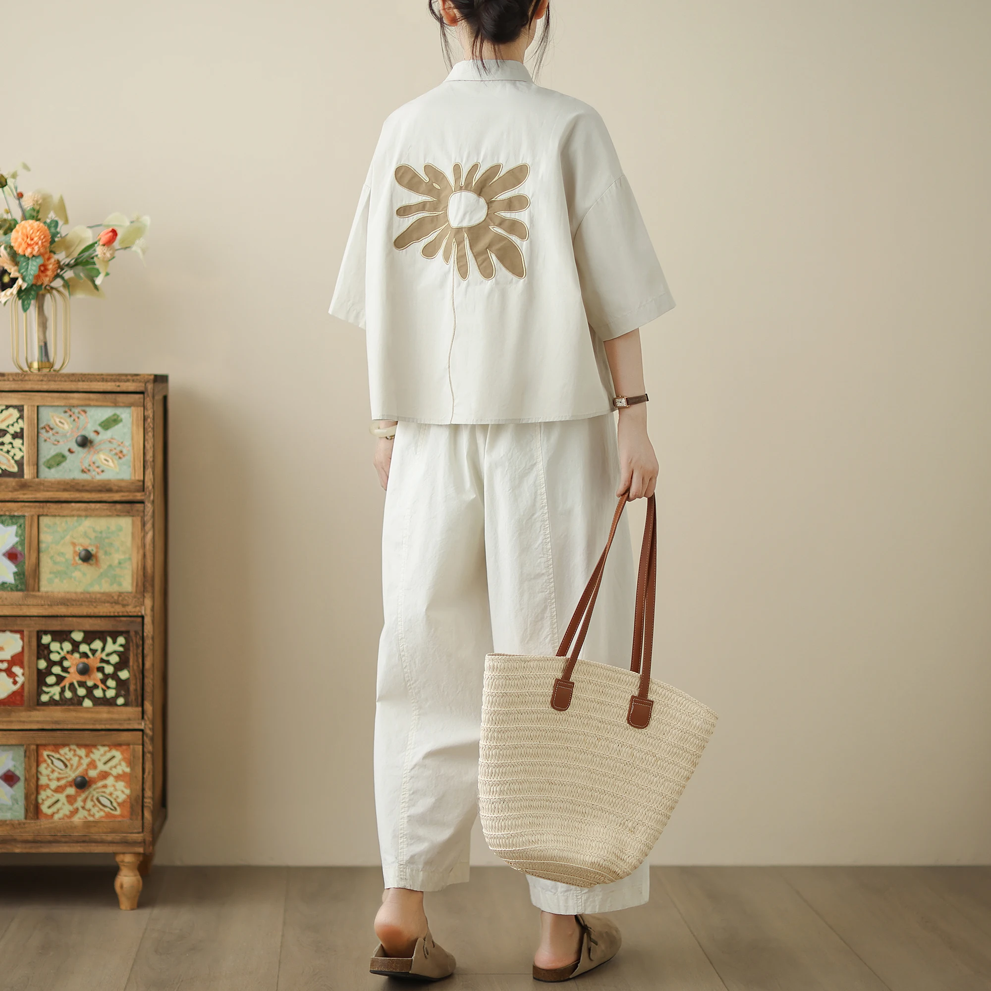 

High-End Korean Japanese Embroidered Cotton Linen ort Sve irt Summer Wear Artistic Unique Pure Cotton Top