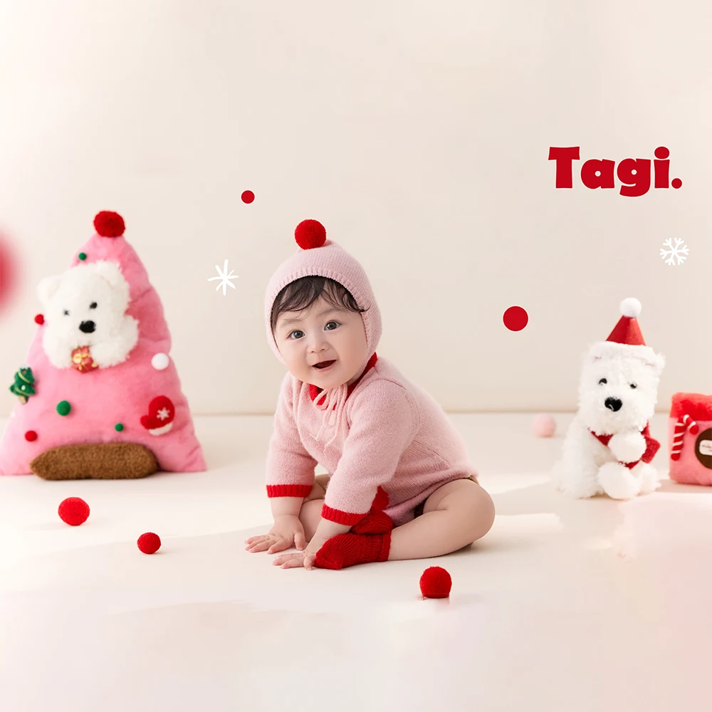 Pink Christmas Photography Props Kit Knitted Photo Costume Plush Xmas Tree Dog Doll Studio Xmas Holiday Theme Shoot Decorations