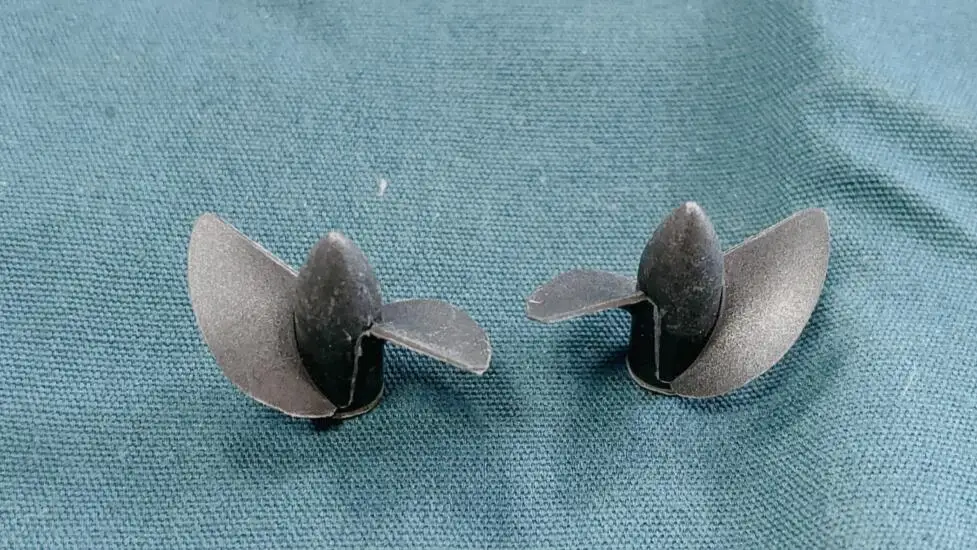 1pair CW CCW Left and right Propeller Prop fan Diameter 39mm 3-blades Pitch 27.5mm for 4mm Shaft Cable RC Boat