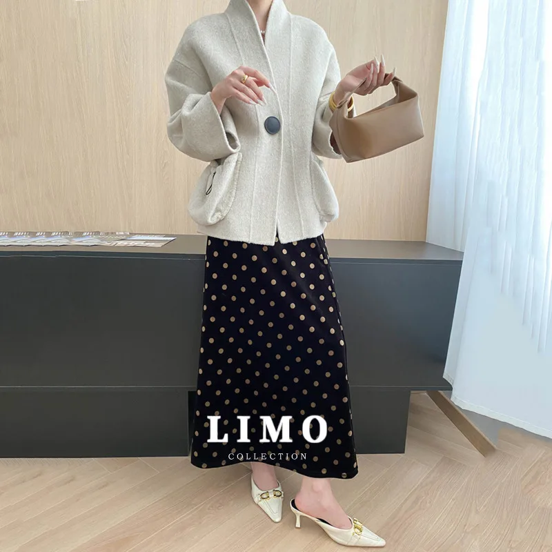 

LIMO Women's Tweed Coat Winter Warm Double Pocket Polyester Wool Blend Outerwear Casual Streetwear Jacket for Autumn Daily Use