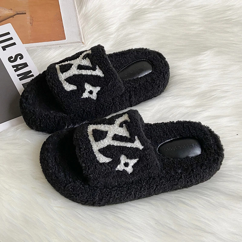 Women's Fashion Plush Shoes 2025 Autumn New Outdoor Non Slip Cotton Slippers Comfortable Height Increase Platform Casual Shoes