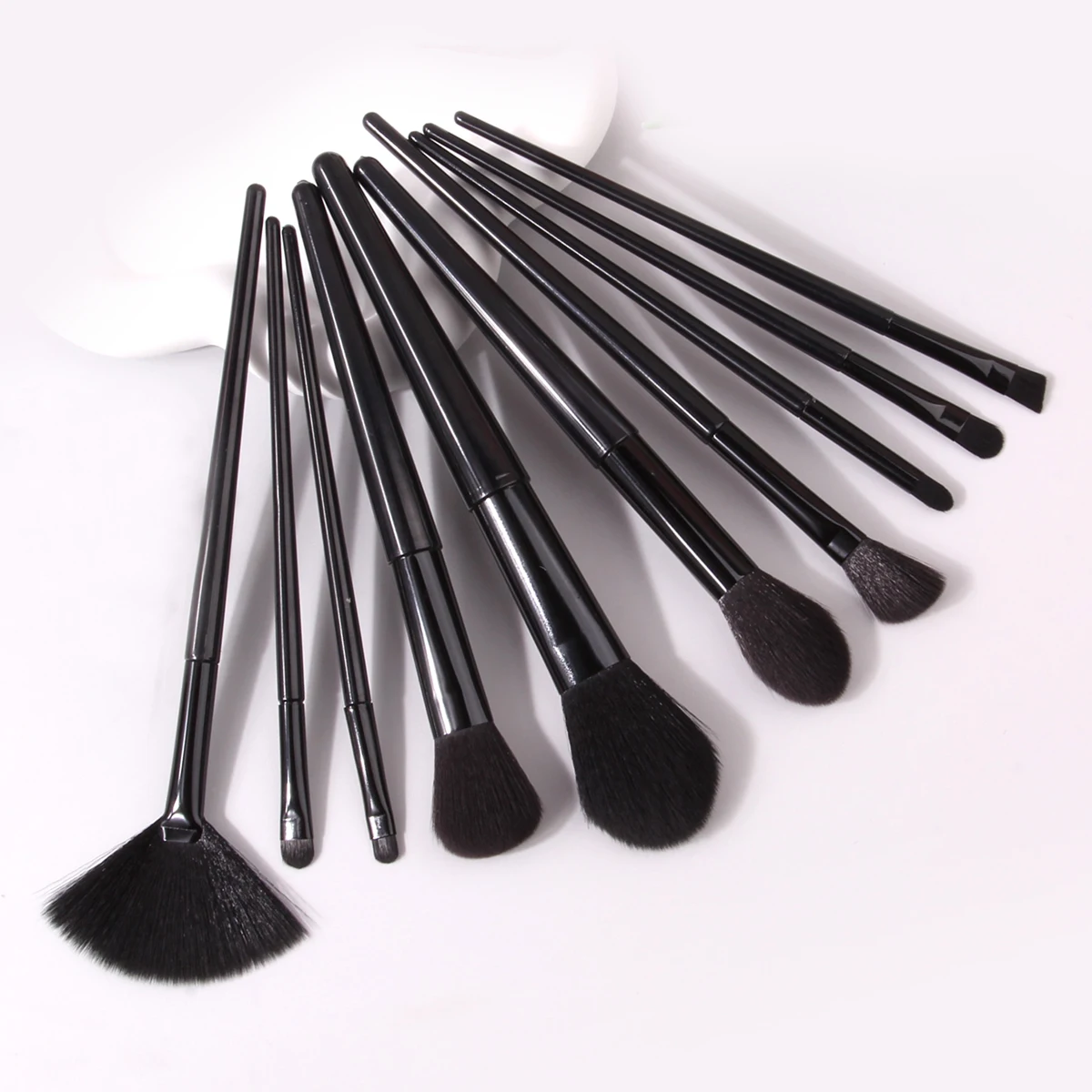 High-quality 10-piece Soft Bristle Black Makeup Brush Set, Foundation/Blush/Eyeshadow Brushes, Daily Beauty Tools for Beginners