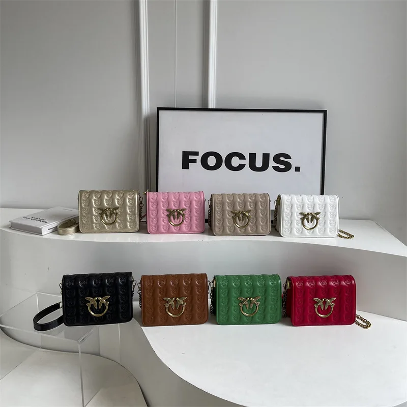 

2025 Niche Chain Square Bag, Minimalist Shoulder Purse for Women, Fashion Crossbody Tote, Versatile Day-to-Night Bag, Textured