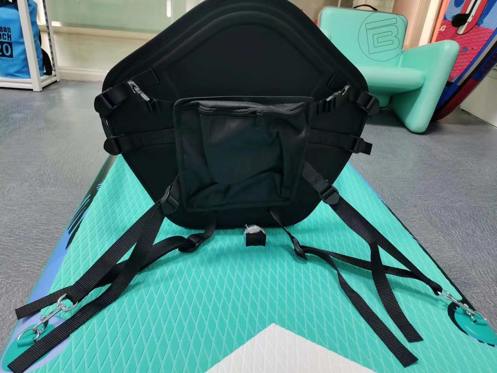 2024 Sedile per kayak pieghevole nuovo arrivo Sedile per kayak pieghevole portatile all'ingrosso Gonfiare il sedile per kayak con paddle board
