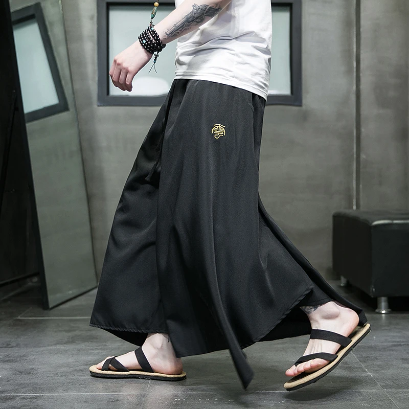 Dunkle Art Straßen kleidung unregelmäßige Culottes für Männer japanisches System Sommer atmungsaktive Stickerei knöchel lange Hose für Männer