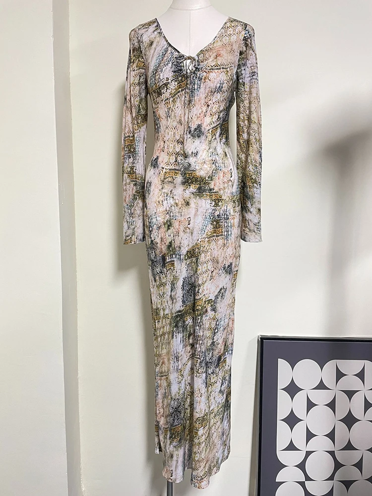 

Vacation-Style Maxi Dress — 2026 Summer New Arrival: Women's U-Neck, Bias-Cut Dress with Vintage Print