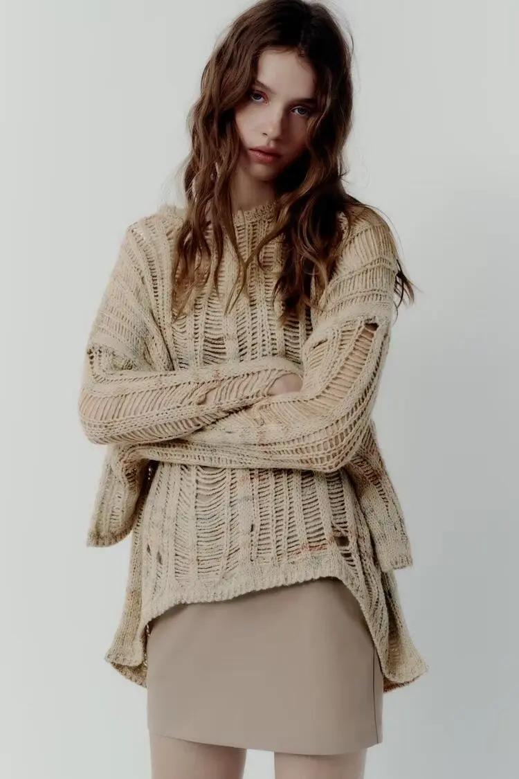 

Spring 2024 Women's Loose Long Sve round Ne Knitted Sweater Decorative Hole Design Sweet Sle Polyester Fiber Knitwear