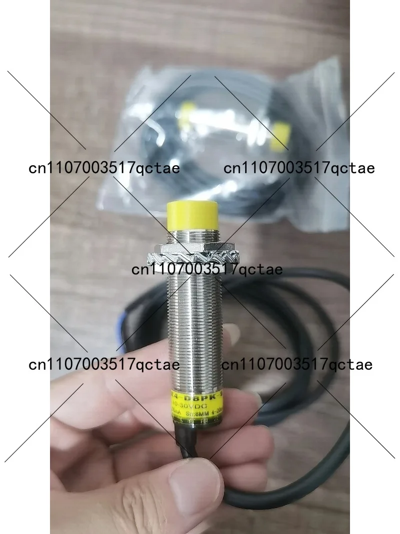

M18 Analog Proximity Switch E4-D8PK-S E4-D8PK-X Displacement Sensor Industrial Detection Sensor