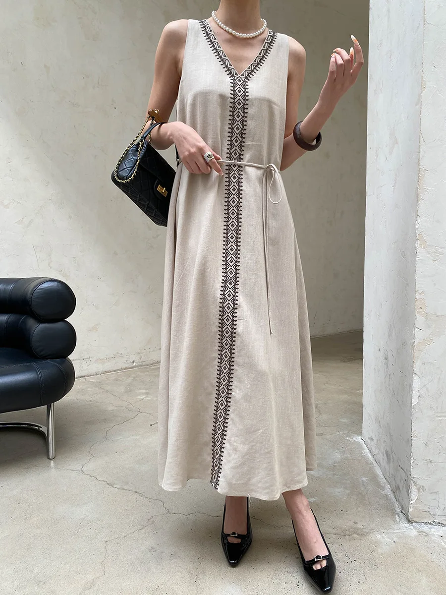 Frühlings- und Sommerkleid für Damen, lässig, einfarbig, V-Ausschnitt, Bohemian-Stil, bestickter Bund, ärmellos – Detail 19