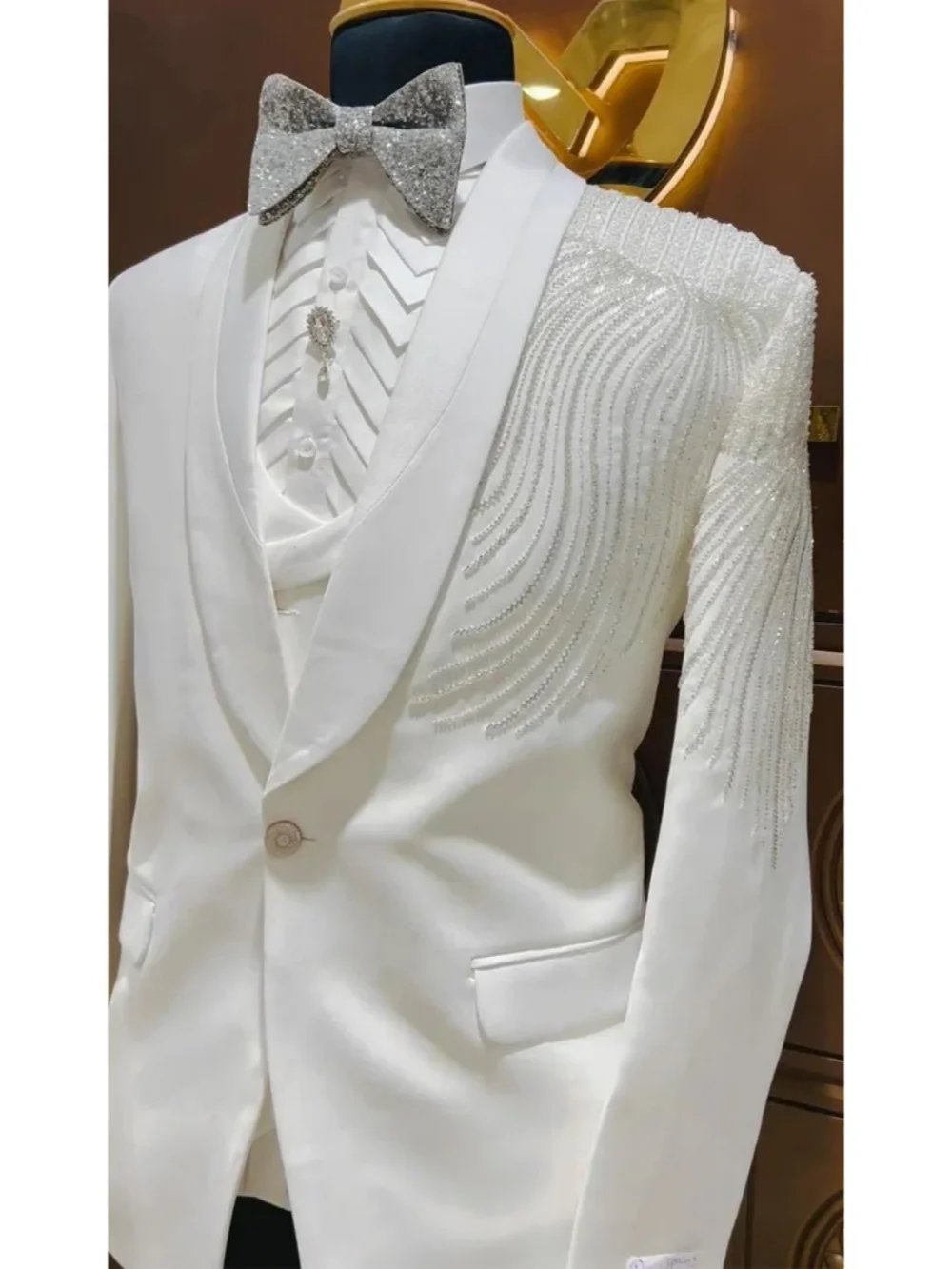 Gentleman Wedding Tuxedos Handmade Beaded Jacket Slim Fit Men Suit Casual Single Breasted Groom Evening Blazers Customized