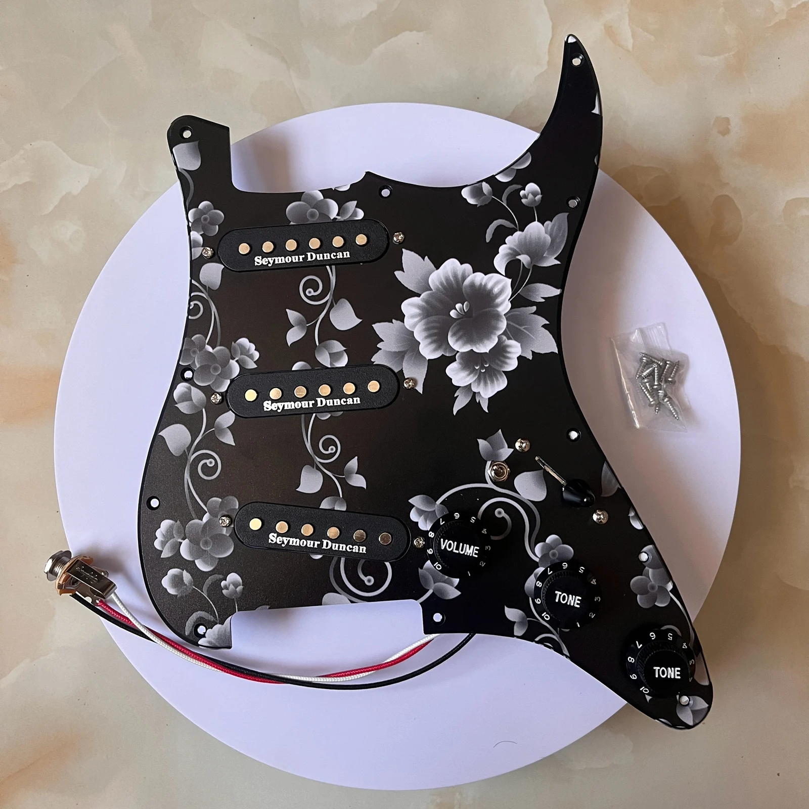 

Prewired SSS Guitar Pickguard Set Multifunction Switch Alnico Pickups Wiring Harness Professional Guitar Parts