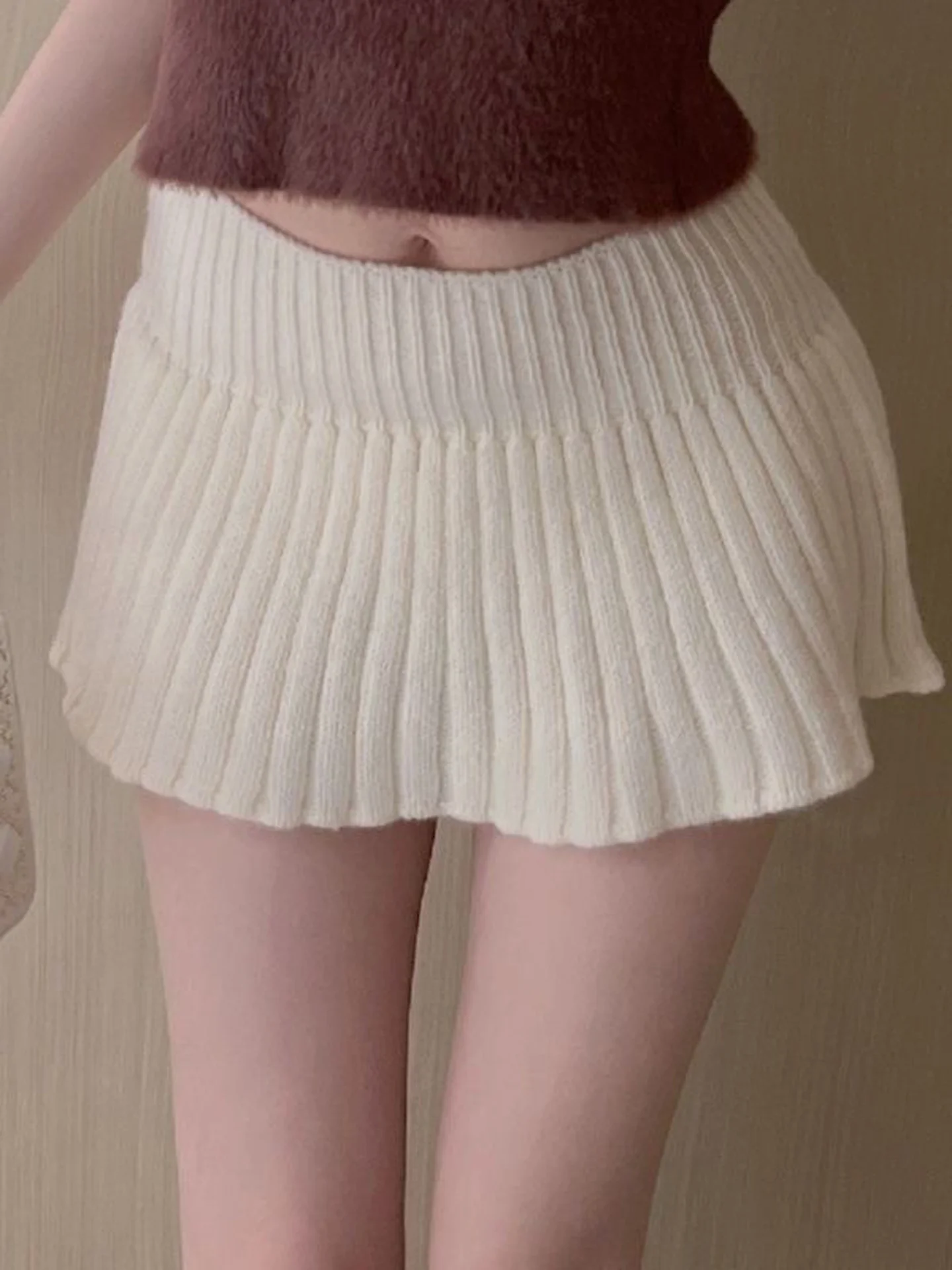 Sexy A-Line  Skirt Women's Knitted Pleated High Waist Elastic Casual Short Skirts Autumn New Style Pure Desire PU Material