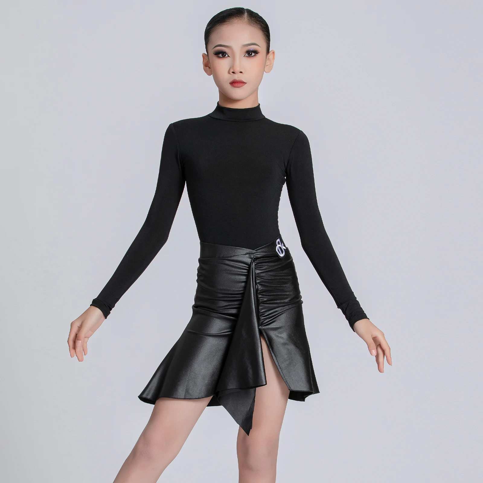 زي تدريب الرقص اللاتيني للأطفال البنات بأكمام طويلة وتنورة جلدية من اللاتكس ملابس الرقص المنافسة سامبا رومبا