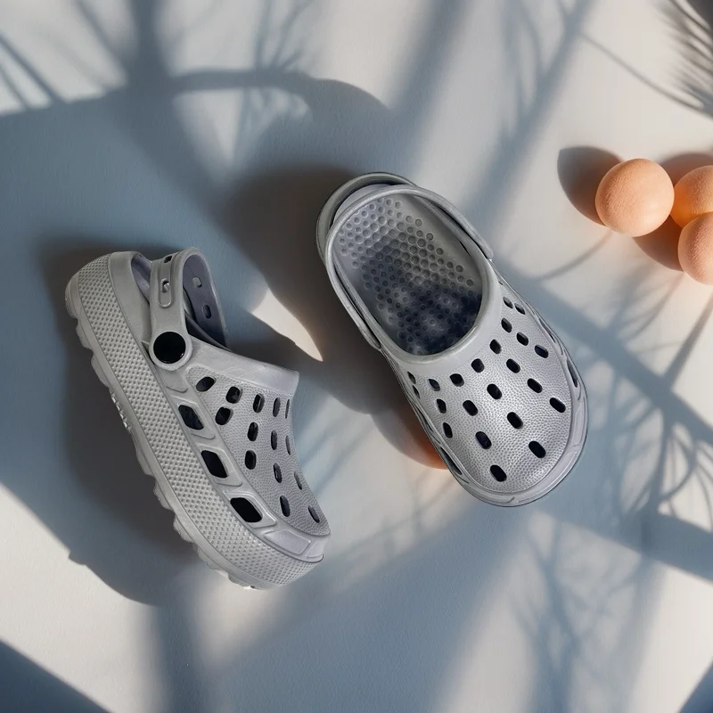 Adorable Kids Beach Shoes Lightweight Breathable Children Sandals Outdoor Learning Shoes Fashionable Simple EVA Clog Footwear