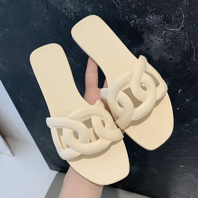 

New Free shipping 2026 Slippers Ins Fashion slippers Minimalist Luxury Indoor Outdoor Novelty