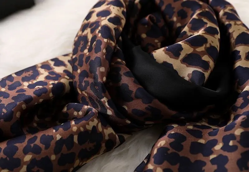 Alla moda Della Stampa Del Leopardo Scialle di Cotone Wrap Donna Musulmano Hijab Morbido Pashmina Sciarpa Sottile Femme Fascia Foulard 2025 Stole