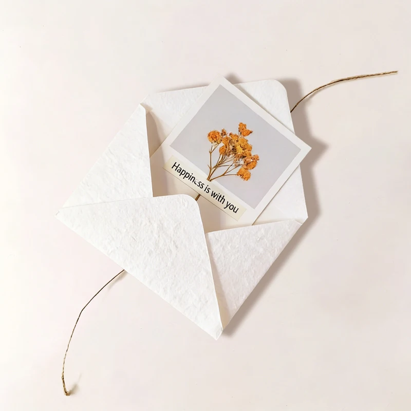 30 szt. Kopert ślubnych 11x16cm, 350g, tłoczony biały papier teksturowany, papier specjalny, zaproszenia, artykuły papiernicze biznesowe, torba. — zdjęcie produktu 4