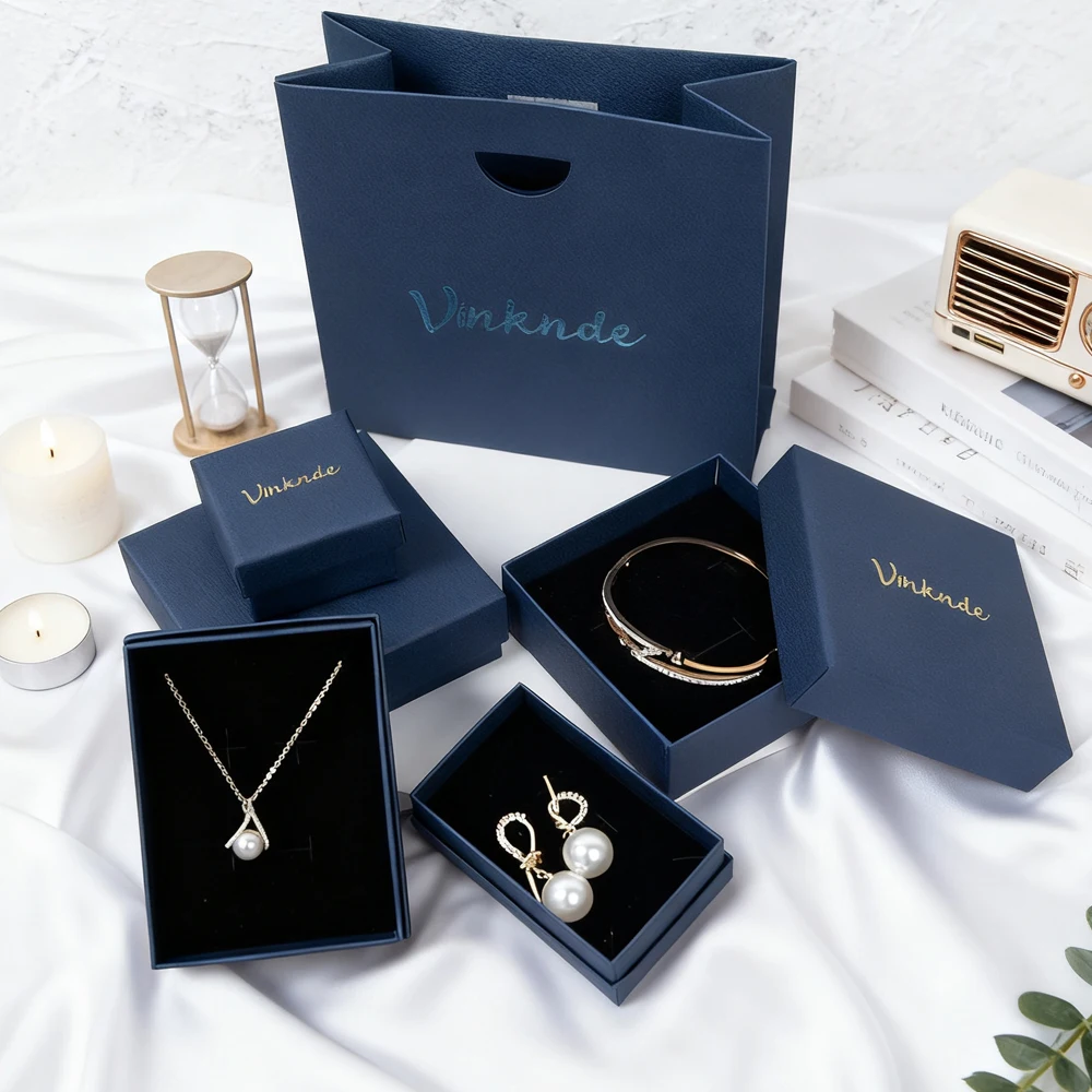 

50 шт., маленькая коробка для сережек с узором личи, крафт-кольцо, индивидуальный логотип 7x7x3 см, темно-синие картонные подарочные коробки для ювелирных изделий на День святого Валентина