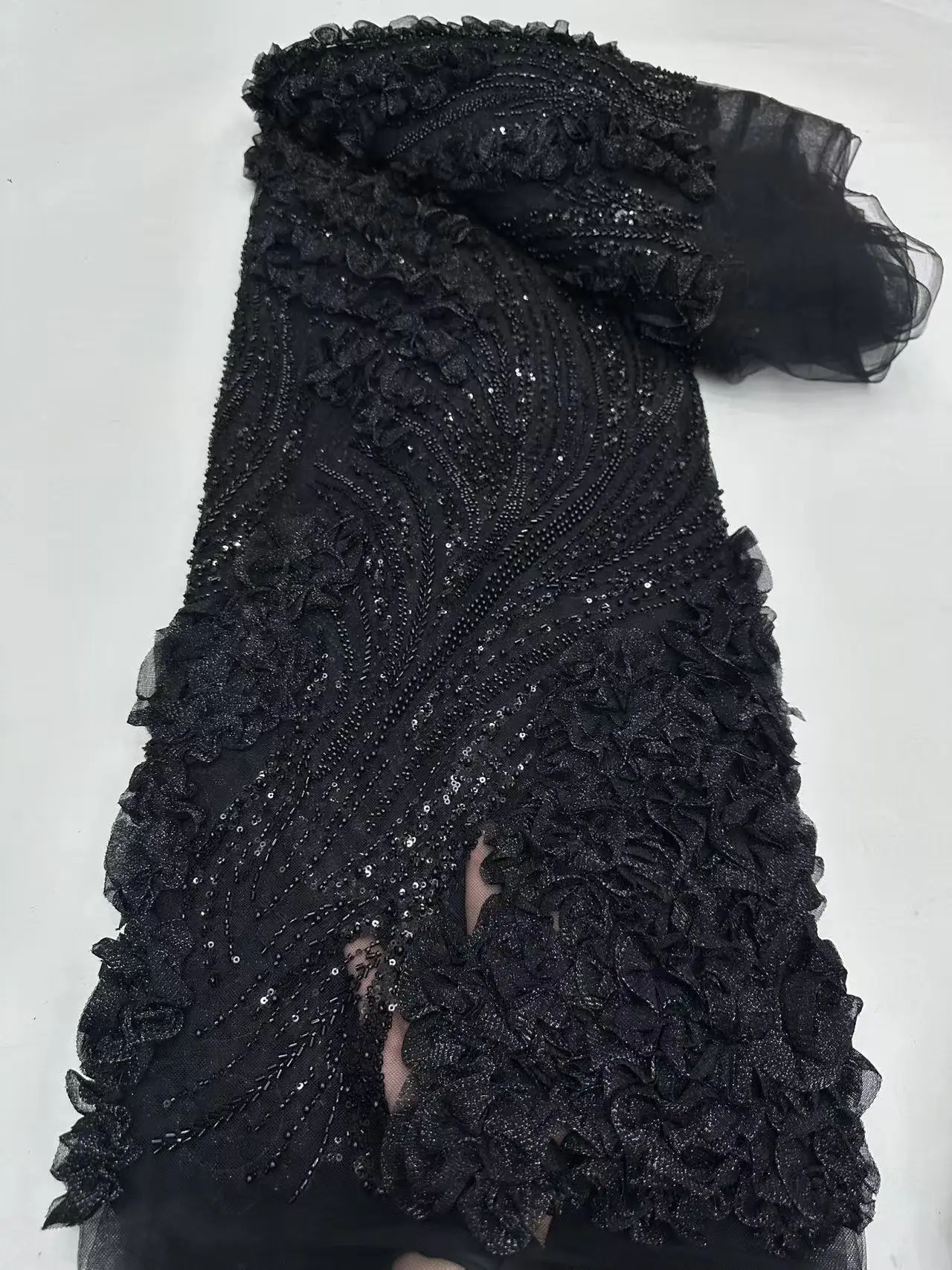 Latest African 3D Embroidery Beaded Lace Fabric 2025 French Sequins Mesh Lace Fabric Nigerian Tulle Lace for Party Dress AH1804