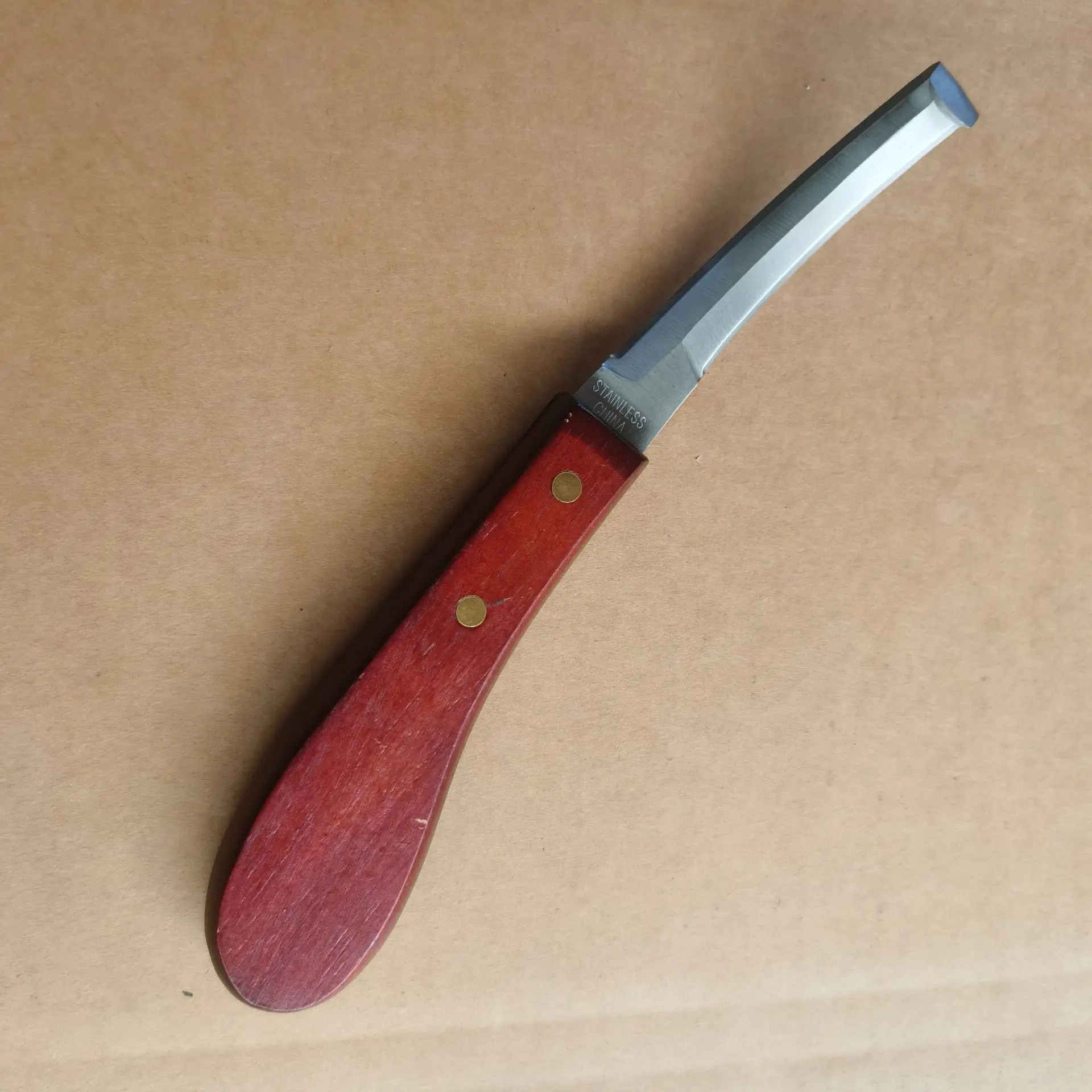 Cuchillo de pezuña de acero inoxidable de 8 pulgadas, cuchillas de doble filo, cuchillos de recorte de pezuña con mango de madera, herramienta de