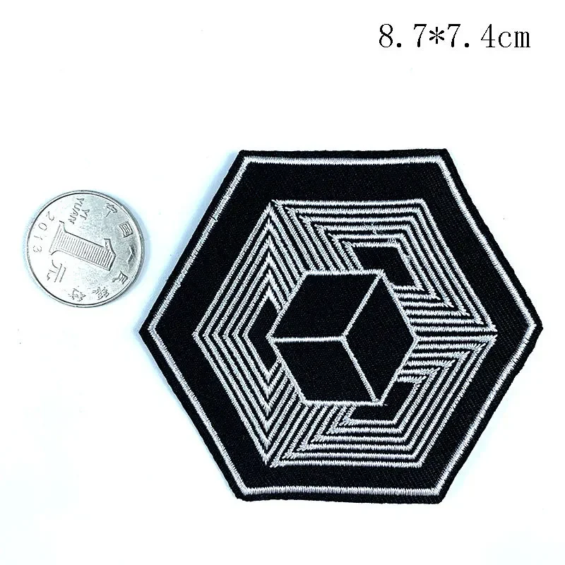 Rubik's Cube Cloth Sticker Black and White Magic Polygon Adhesive Clothing Accessories Schoolbag Personalized DIY Holes