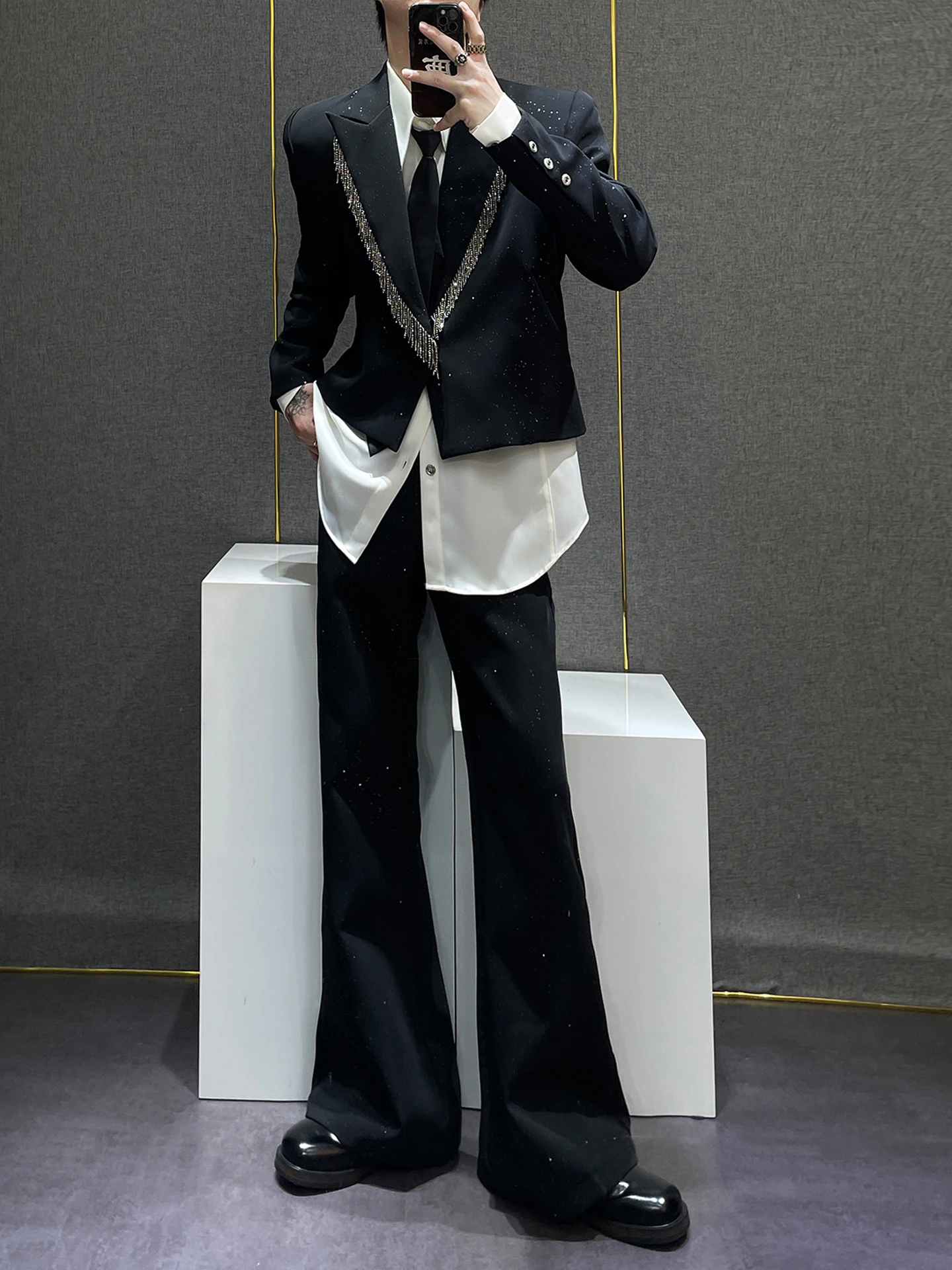 

Swank Men's Short Tuxedo Jacket with Fringe And Flared Pants Set Fashionable Youth Casual Spring Autumn Wear Single Button