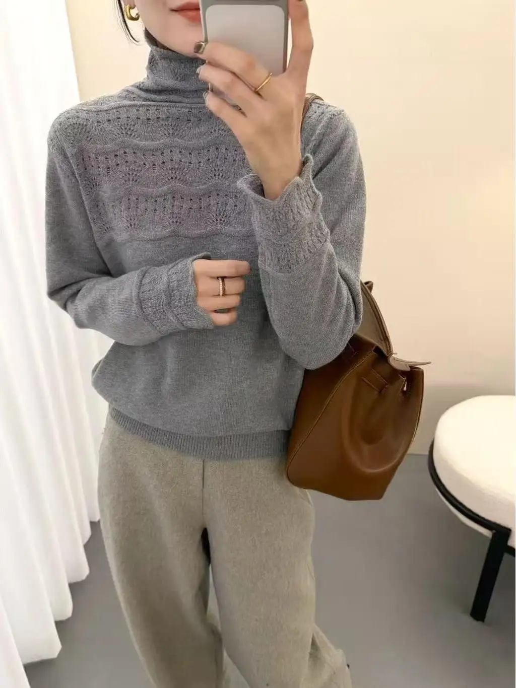 

Cloud Velvet New High Collar Hollow out Wool Sweater Women Loose Slimming Versatile Base irt YD8 Casual Sle Soft Fabric...