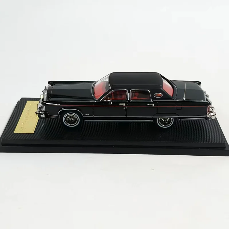 Sun Star aleación 1/64 1979 Lincoln Continental Town coche modelo adulto colección clásica exhibición regalo recuerdo niño juguete