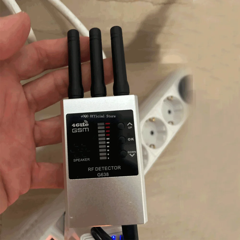 

Anti-spy Detectors Hidden Camera GSM Audio Bug Finder GPS Lens Tracker Multi-function Anti-Tapping Wireless RF Signal Scanner