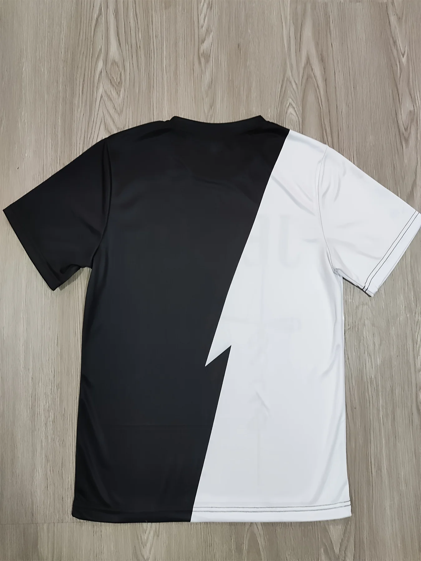 T-shirt estiva da uomo con blocco colore lettera stampa 3D tema cristiano da uomo casual manica corta girocollo abbigliamento estivo da esterno