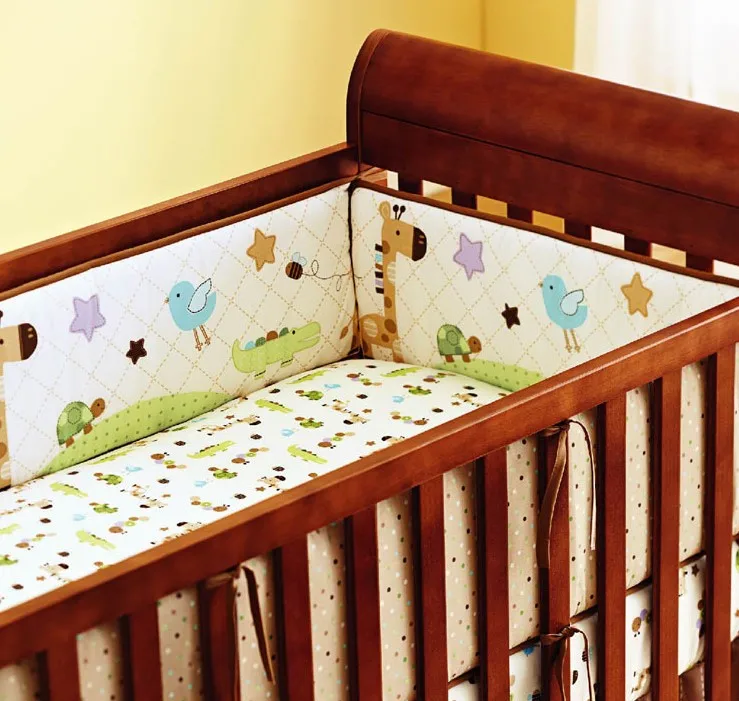 Latest Design cartoon giraffe patchwork 3pcs baby crib bedding set