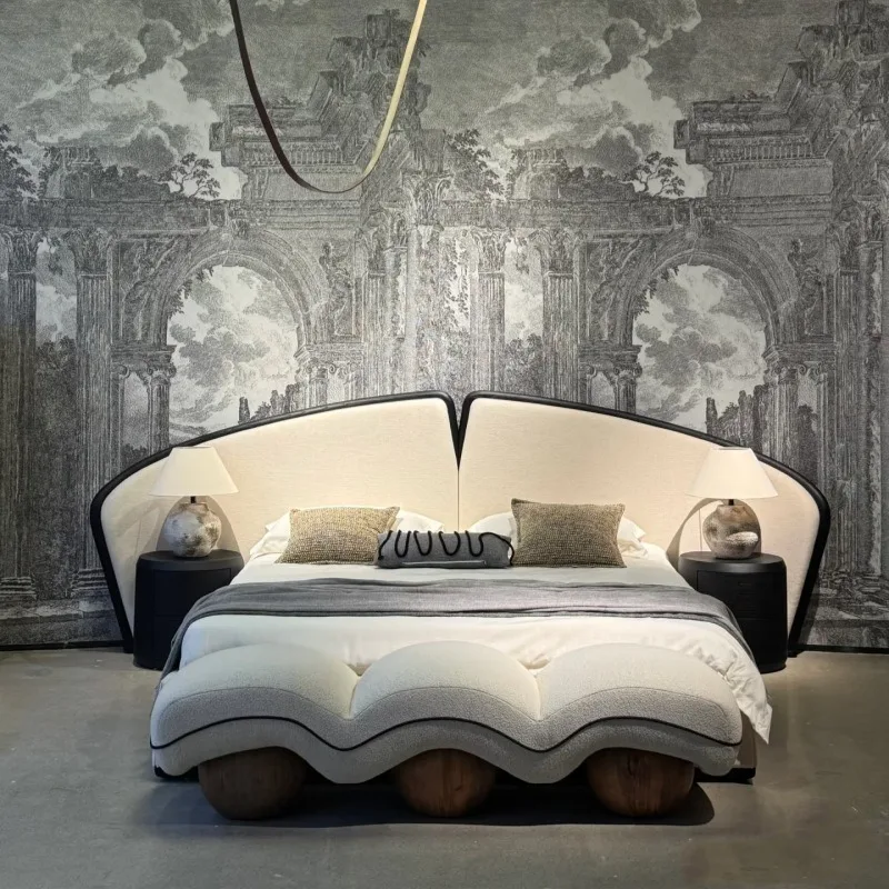 

Retro designer solid wood fabric master bedroom big bed widescreen bed old money fan-shaped bed