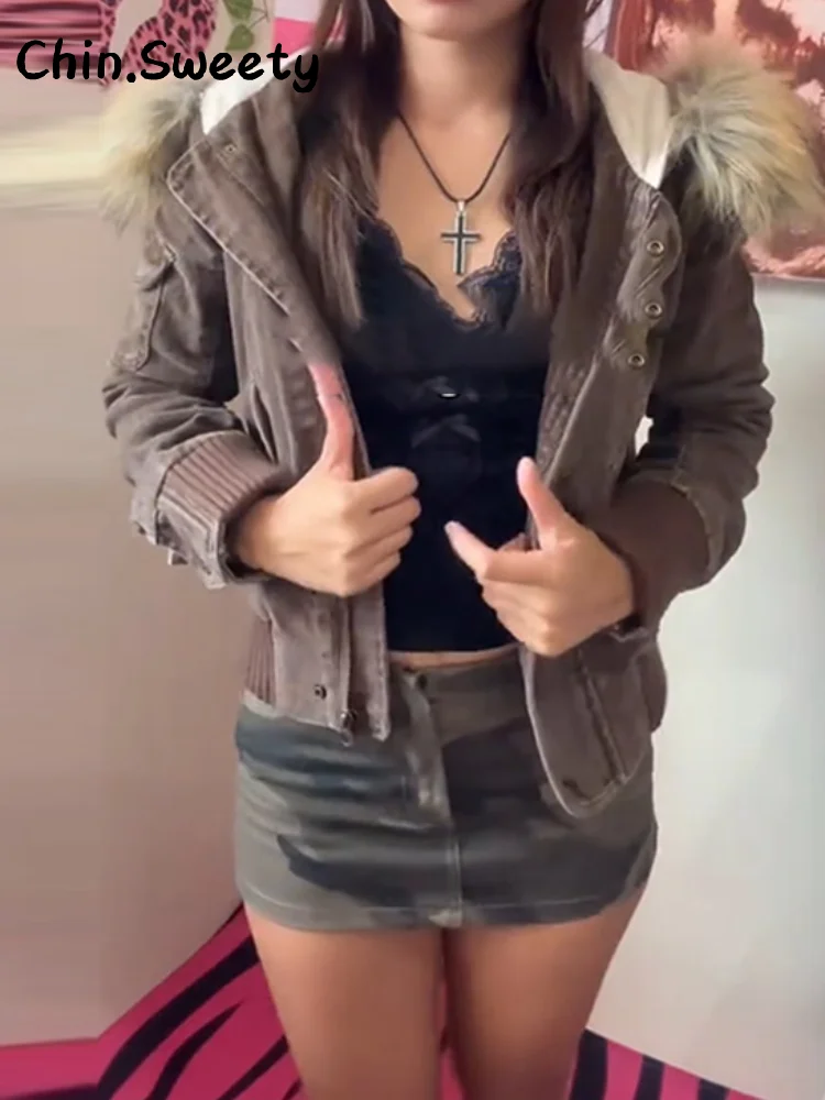 Рисунок 3 - Винтажные женские укороченные пальто с капюшоном