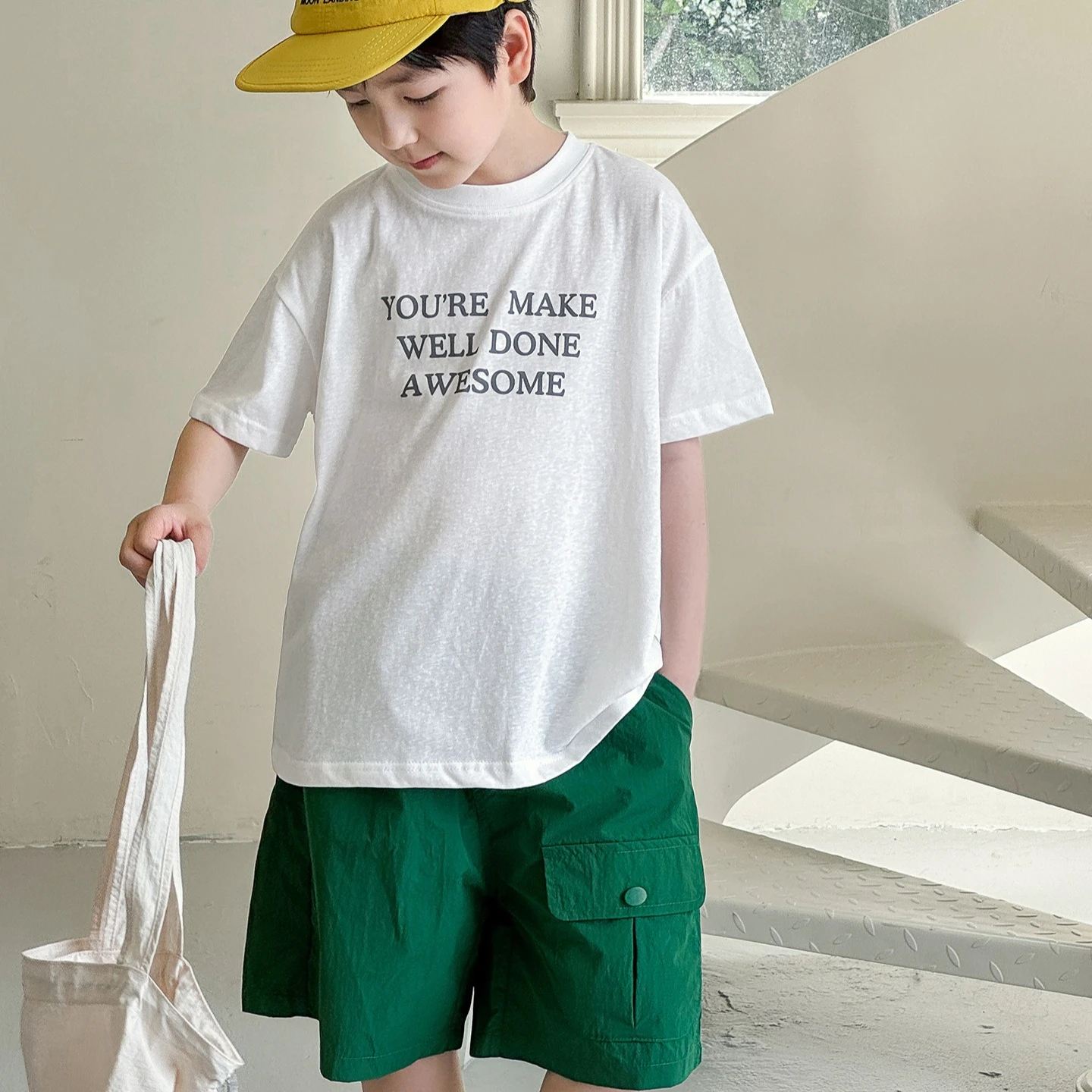 Boys T-shirt 2026 Spring and Summer New Children's Clothing Korean Style Boys Foreign Graffiti Letters Printed T-shirt