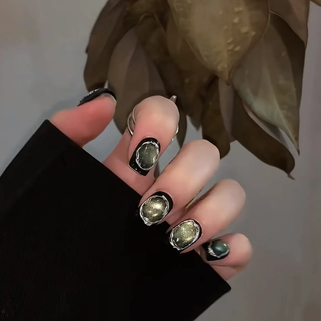 

10 шт. блестящие кошачьи глаза ручной работы короткие круглые Y2K пресс на ногтях простые серебряные милые крутые ногти акриловые носимые накладные ногти советы