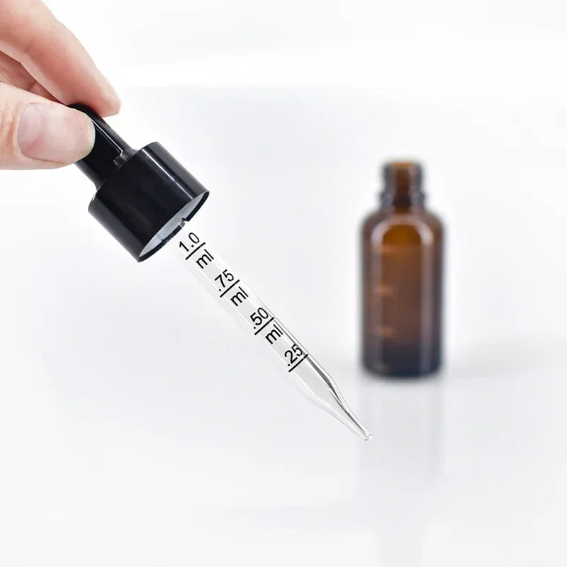 1 Pc 10/20/30/50/100 Ml Amber Glas Hervulbare Druppelflesje Met schaal Reizen Essentiële Olie Pipet Flessen Voor Reagens Oogdruppel