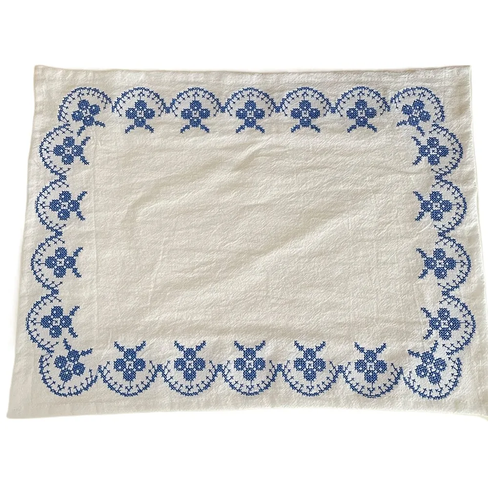 Pure Cotton Retro Embroidery Meal Mat 29*37cm Square Desktop Mat Simple Convenient Cover Cloth Background Props