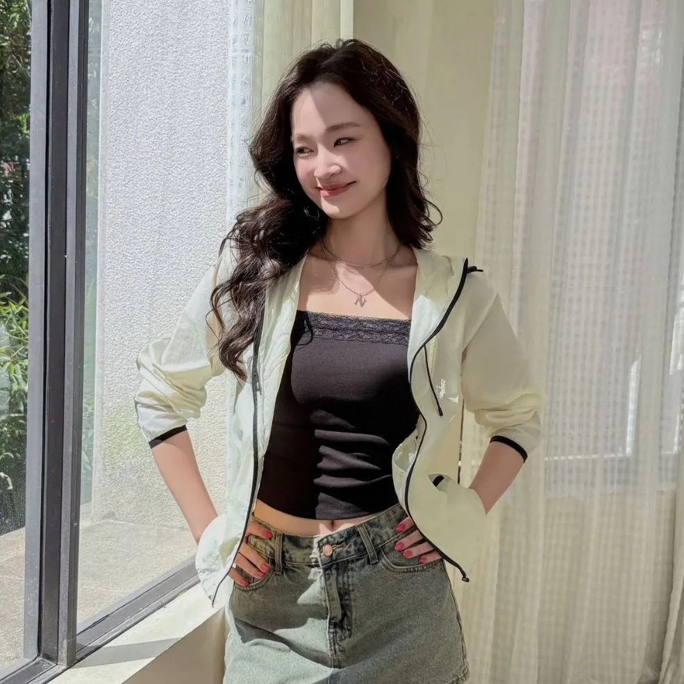 ملابس رياضية خارجية للحماية من الشمس للنساء صيفية رفيعة إصدار 2025 سترة غير رسمية فضفاضة مقاومة للأشعة فوق البنفسجية جديدة