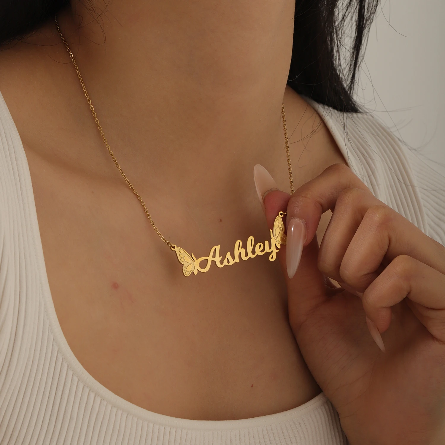 Qitian Personalized Custom Name Necklace 18k Gold Plated Stainless Steel Butterfly Name Pendant Jewelry Dainty Gifts For Women