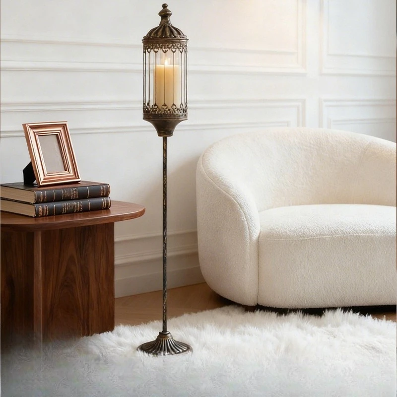 

Европейский ретро-торшер из кованого железа со светодиодной подсветкой, дизайнерский светильник-канделябр для дома, создания атмосферы в гостиной, спальне, у дивана