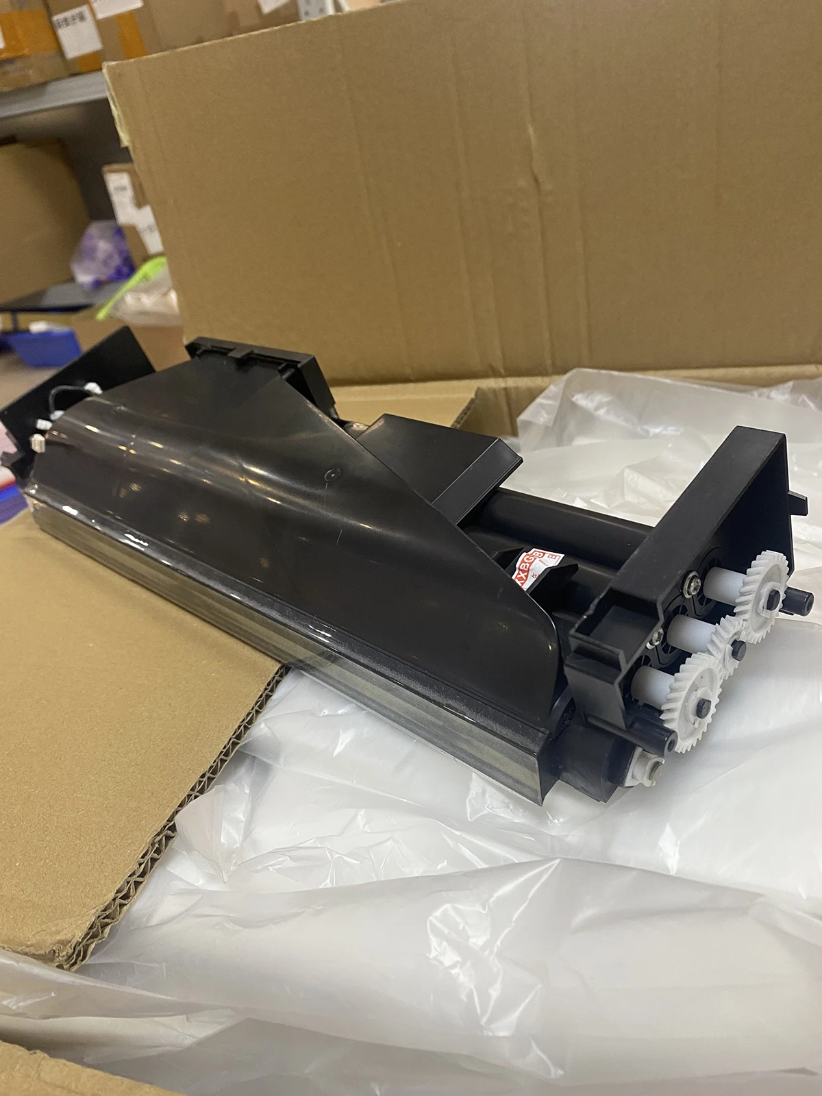 

90% оригинальный блок разработчика DV411 для Konica Minolta Bh223 Bh363 Bh283 Bh423 Блок обработки изображений Не содержит разработчик