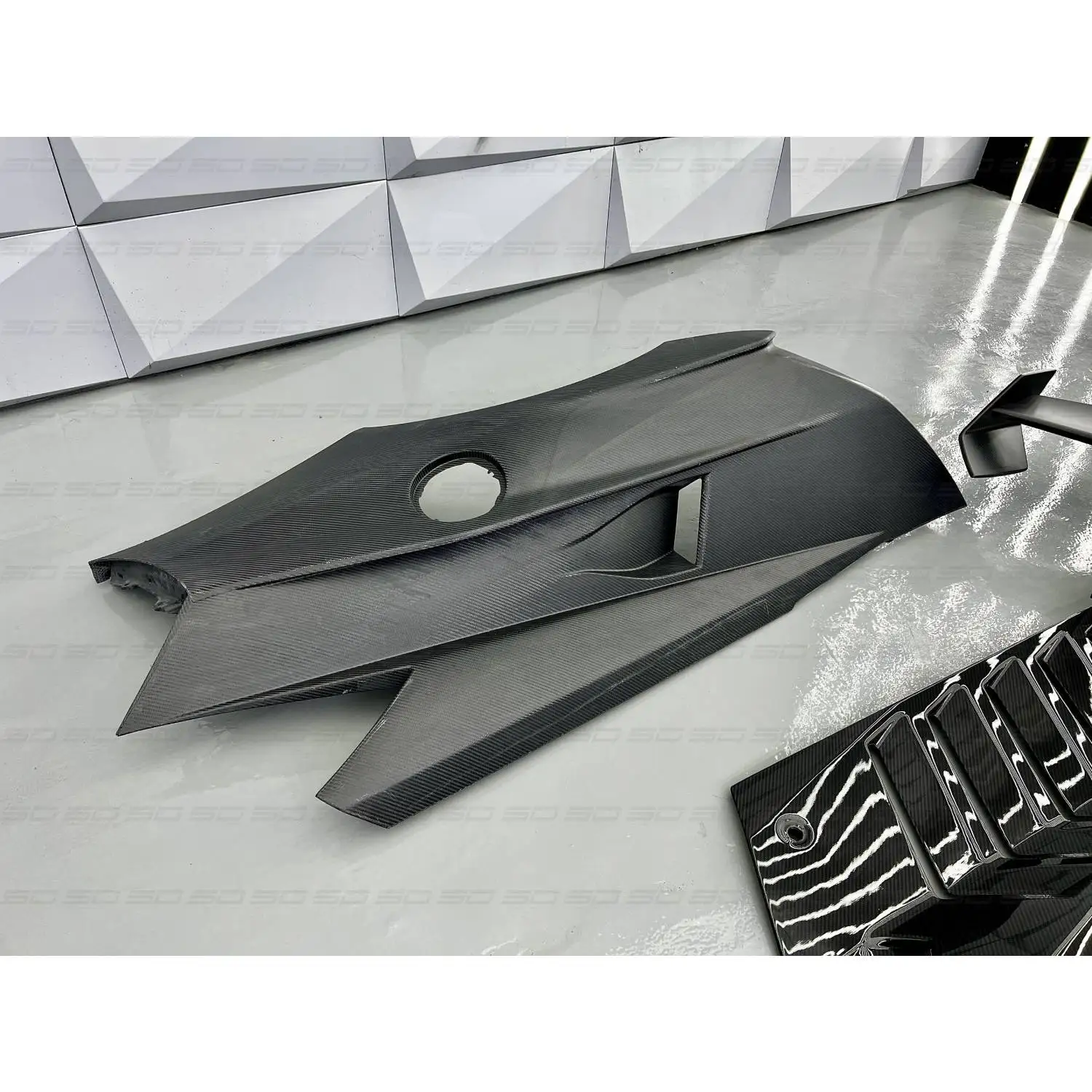 High Quality OEM Style Dry Carbon Fiber Body Kits for Lambor-ghini Huracan Sto