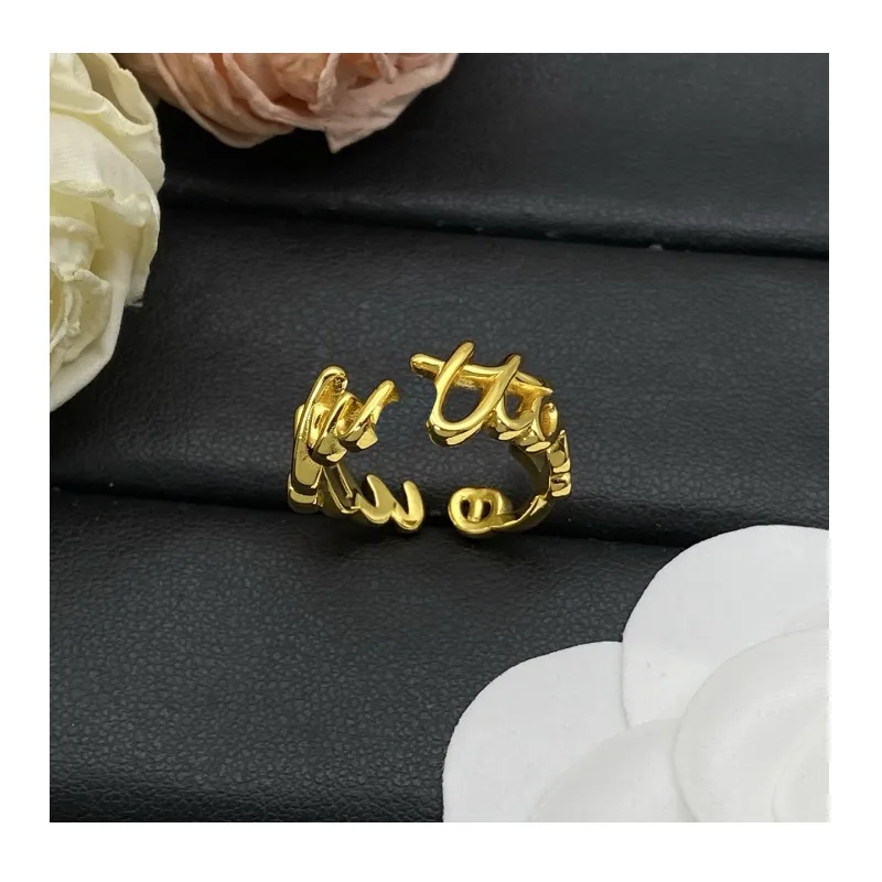 Nuevo Anillo Donkey's con Letras del Alfabeto, Estilo de Lujo Discreto, Versión de Alta Gama, Anillo de Moda Seiko, Venta Directa