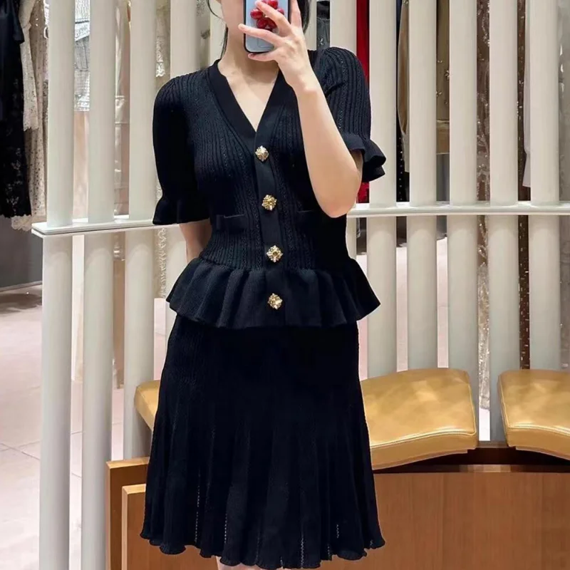 

Женское трикотажное платье, элегантное черное ажурное короткое платье с V-образным вырезом для ранней осени, 2024